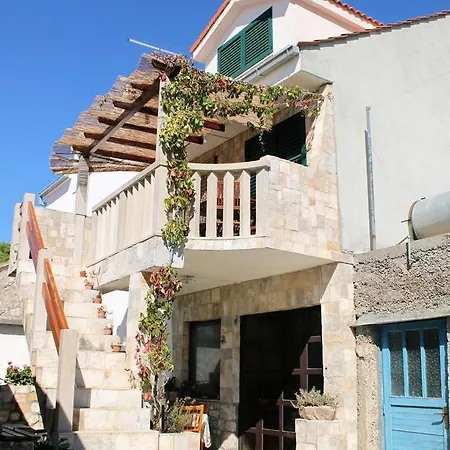 Seaside Secluded Apartments Cove Tvrdni Dolac Bay - Tvrdni Dolac 게스트하우스