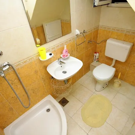 Seaside Secluded Apartments Cove Tvrdni Dolac Bay - Tvrdni Dolac 게스트하우스 Gdinj